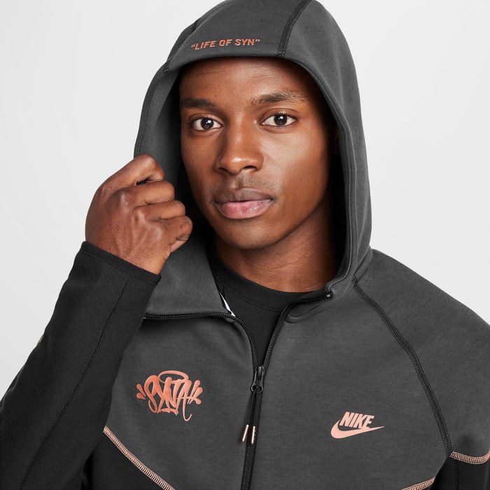 Syna World Track Suit